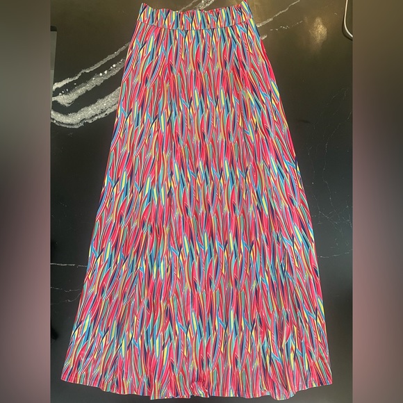 Tbag Los Angeles Dress/Skirt - Picture 1 of 3